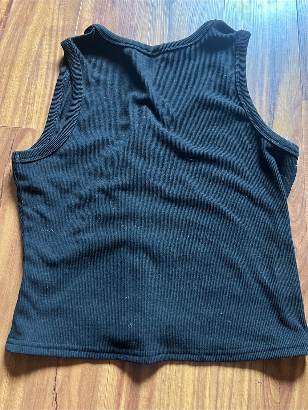 Sleeveless Black Button-Front Ribbed Tank - Picture 4 of 4